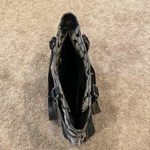 Black Coach Purse - Picture 4 of 12